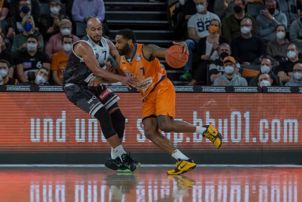 为球队贡献 为球队贡献