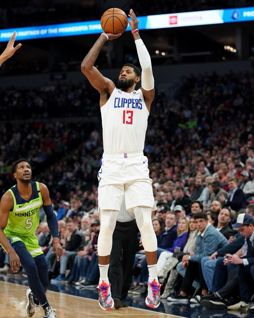 人瞩目的成 人瞩目的成