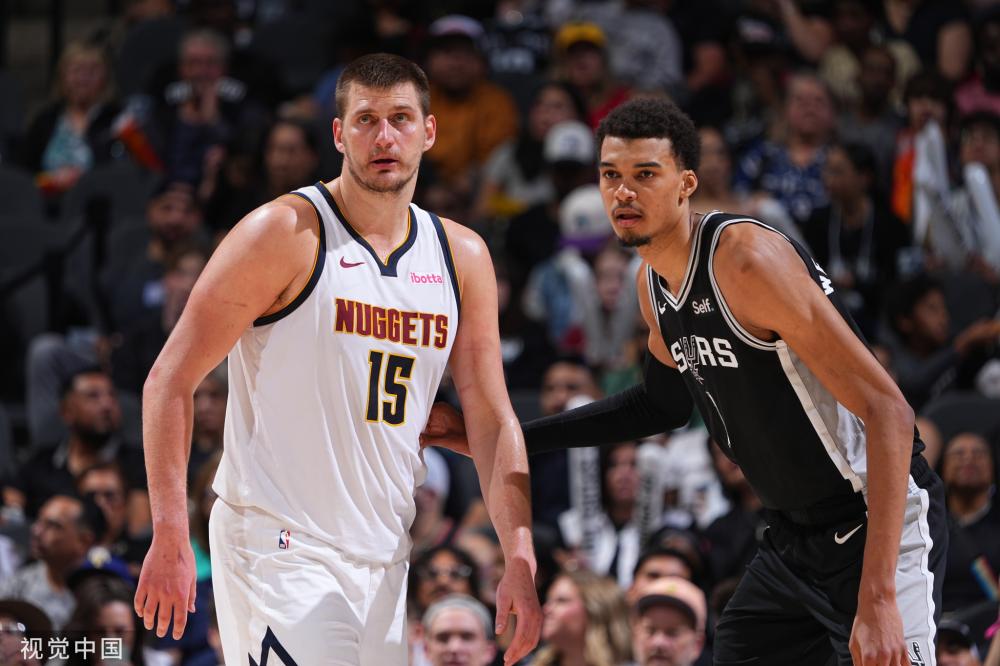 攻守兼备的 攻守兼备的