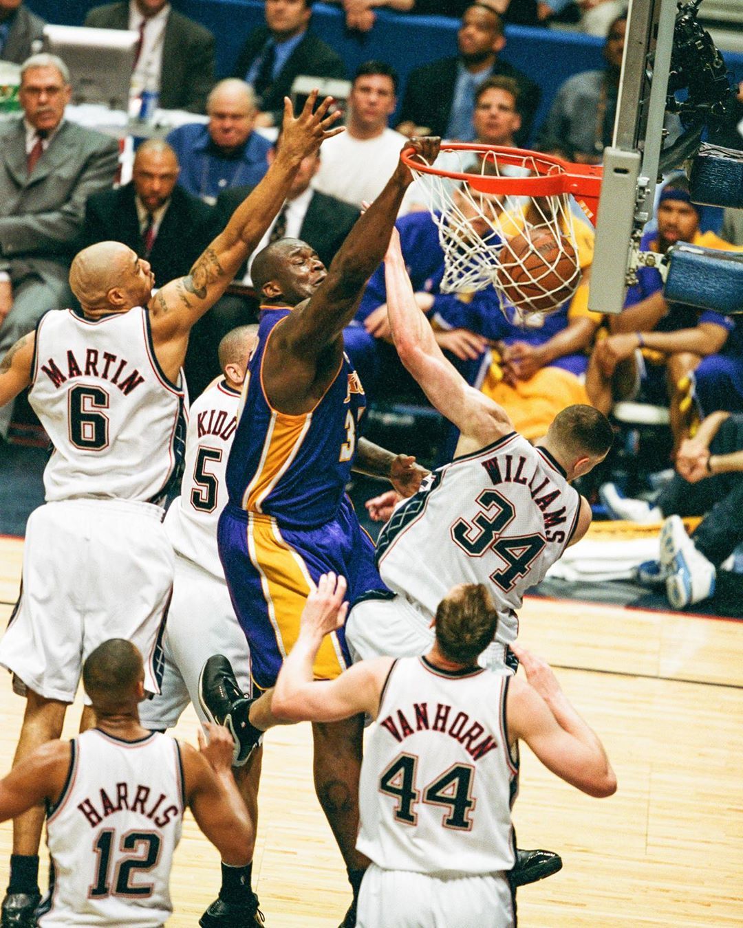 他的场上嗅 他的场上嗅